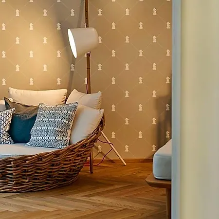 Otel Roessle Au (Bregenz)